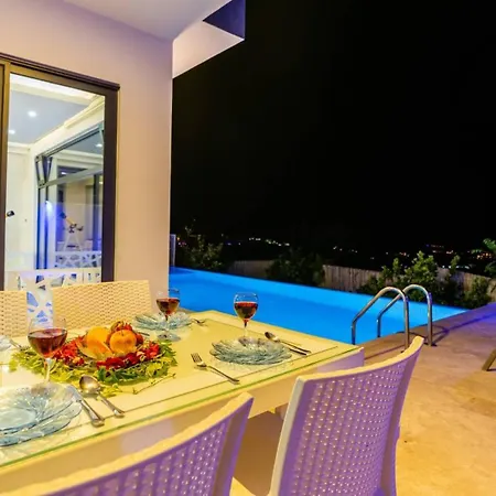 Uzumlu Village 2 Bedroom - 1039 Villa Kalkan