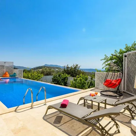 Uzumlu Village 2 Bedroom - 1039 וילה